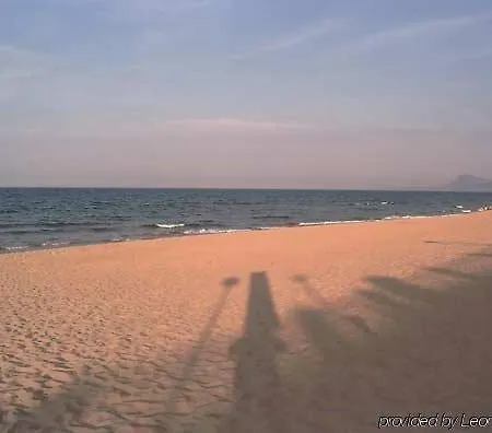 מלון Playa 3*